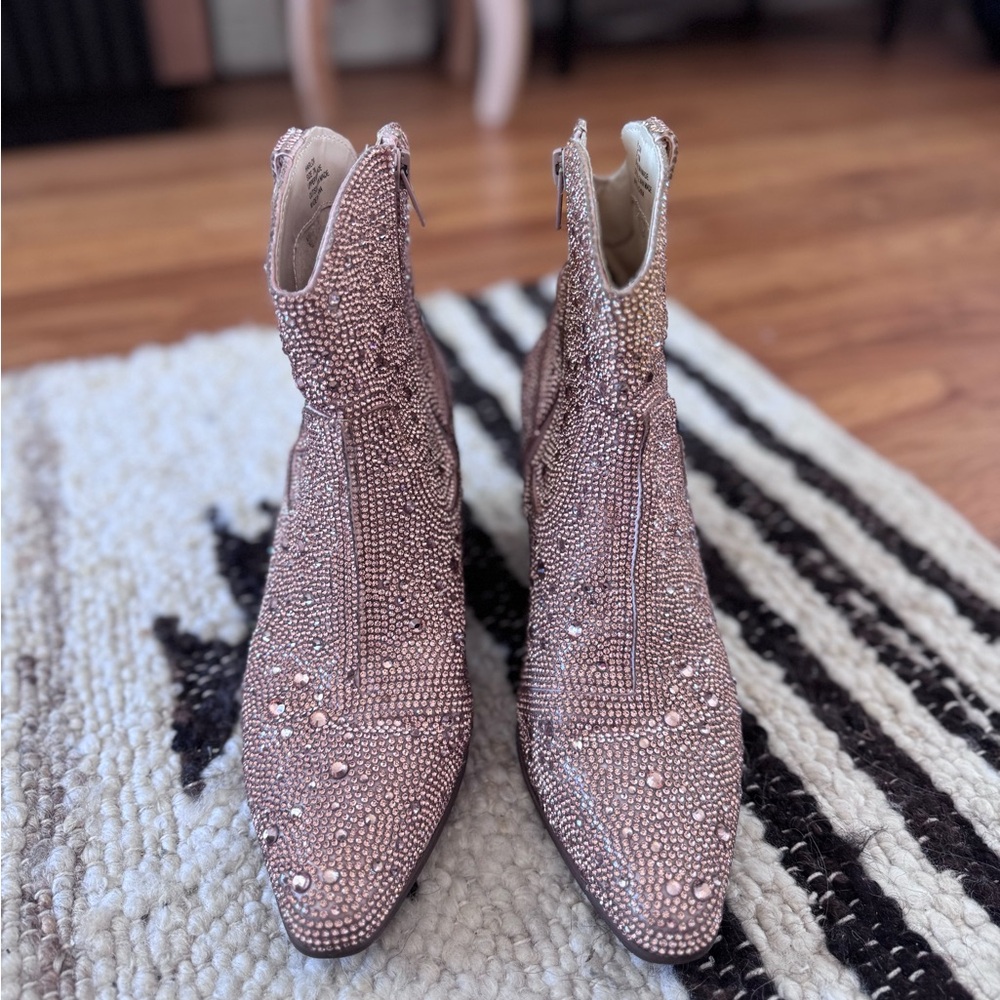 Matisse Harlow Western Rhinestone Booties • Size 7.5 • Excellent Condition - Picture 5 of 9